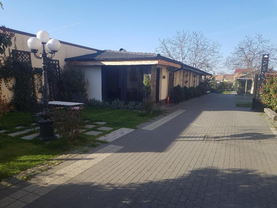 Pensiune Arada Exterior foto